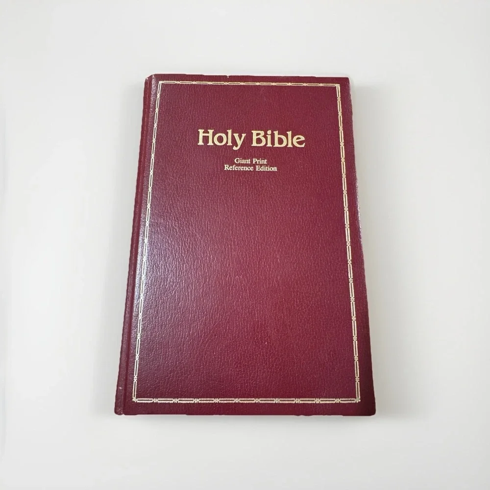 Holy Bible New King James GIANT PRINT Red Letter Reference Edition Nelson 432BG